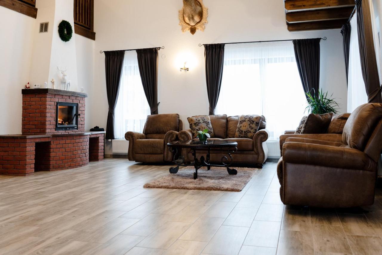 Transylvanian Relax House Lupeni  エクステリア 写真