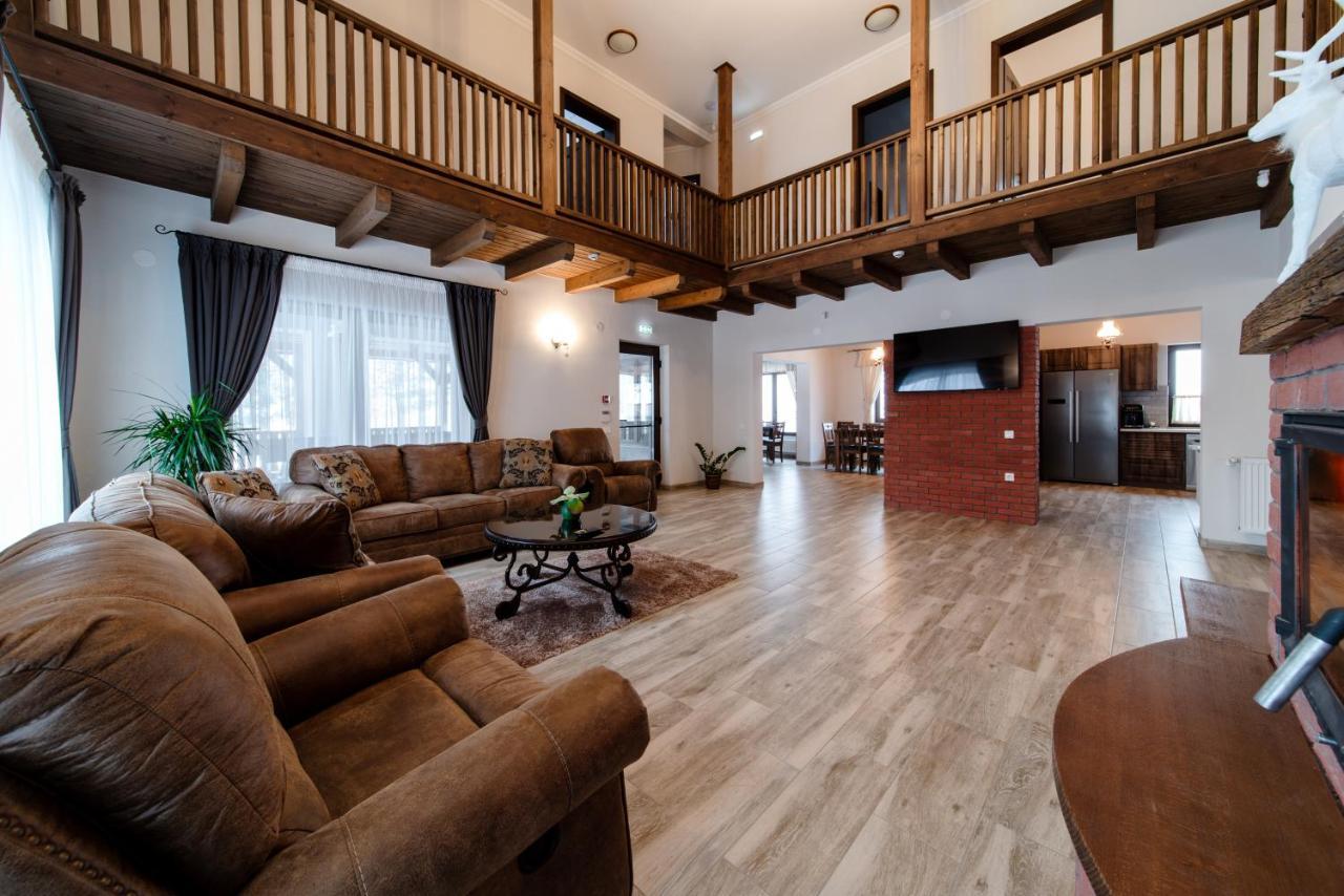 Transylvanian Relax House Lupeni  エクステリア 写真