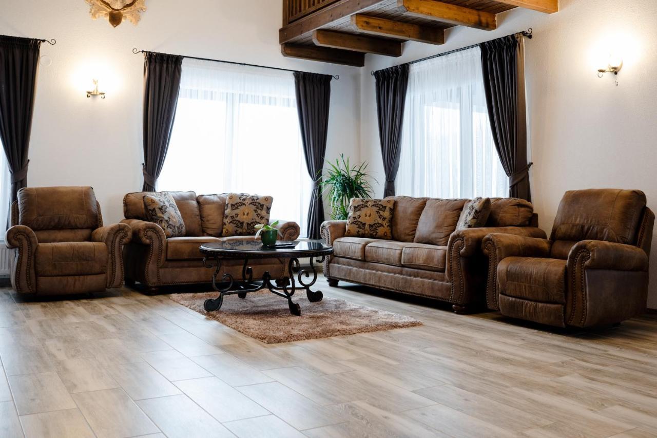 Transylvanian Relax House Lupeni  エクステリア 写真