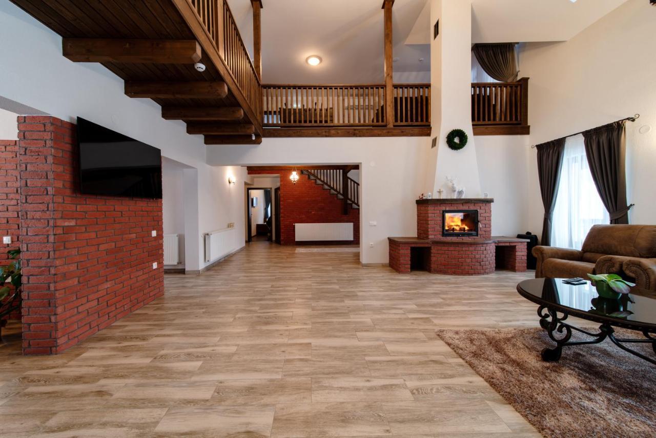 Transylvanian Relax House Lupeni  エクステリア 写真